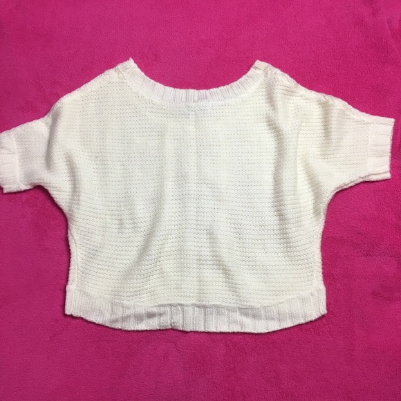dELiA*s Cream Cable Knit Short Sleeve Cropped Sweater Size M - Picture 6 of 9